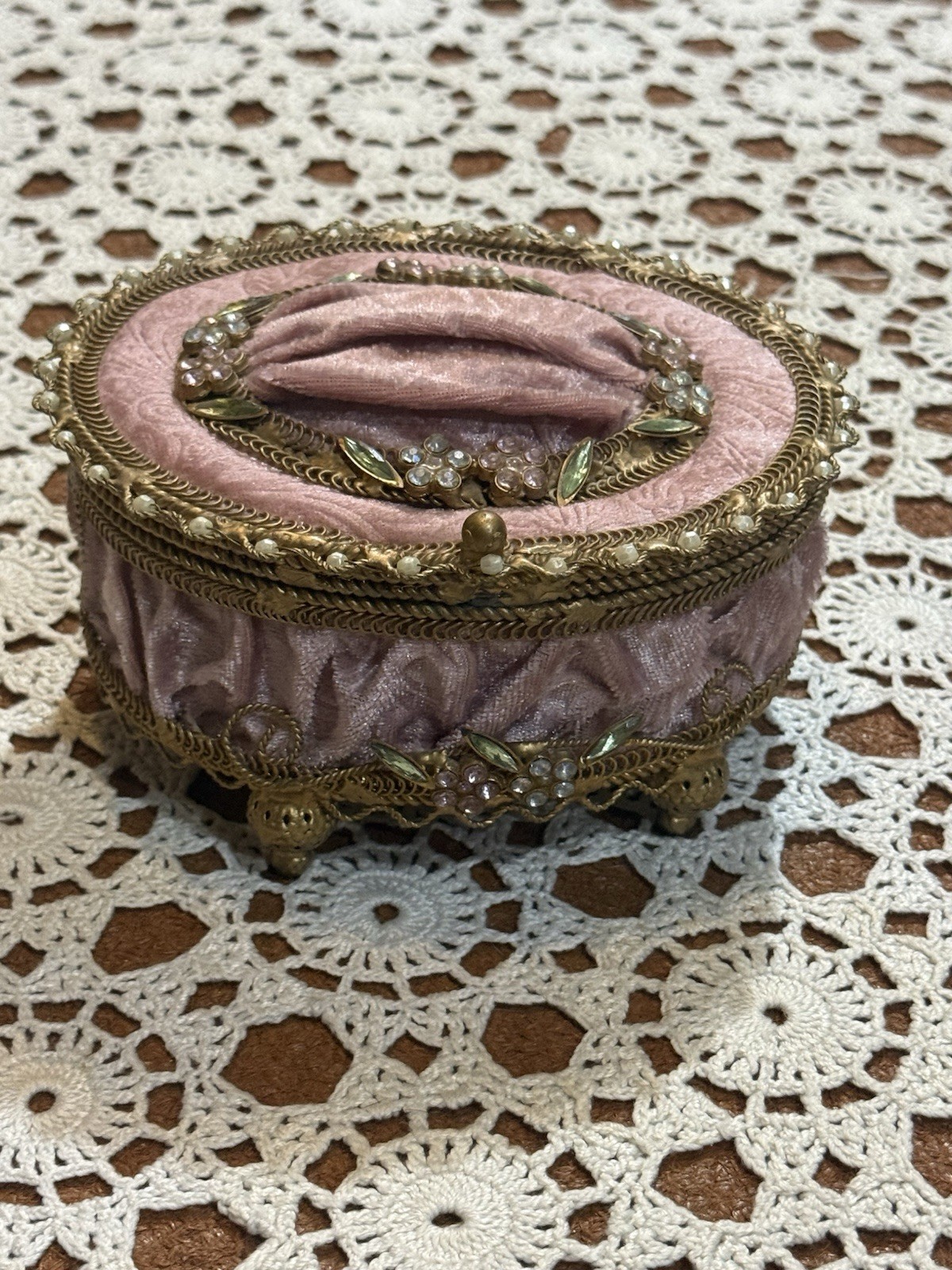 Vtg pink velvet ornate gold-tone metal footed trinket box Floral Details As Is Vtg pink velvet ornate gold-tone metal footed trinket box Floral Details As Is
