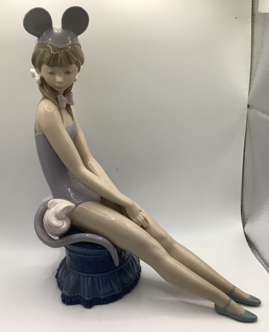 Lladro Mindy Mouse Sculpture Rare Spanish Retired Girl w/Mouse Ears 1983 Exc
