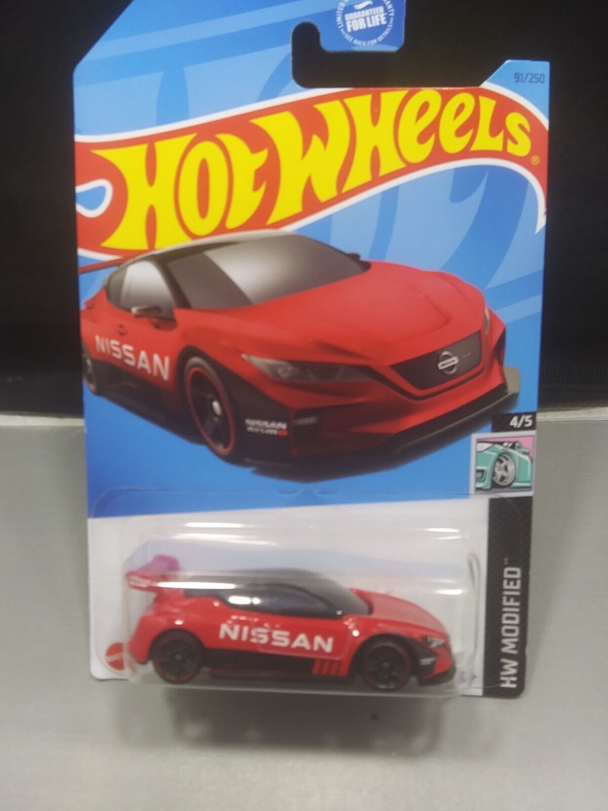 Hot Wheels Nissan Leaf Nismo RC_02 HW Modified #4/5 Red Diecast 1:64 Scale New