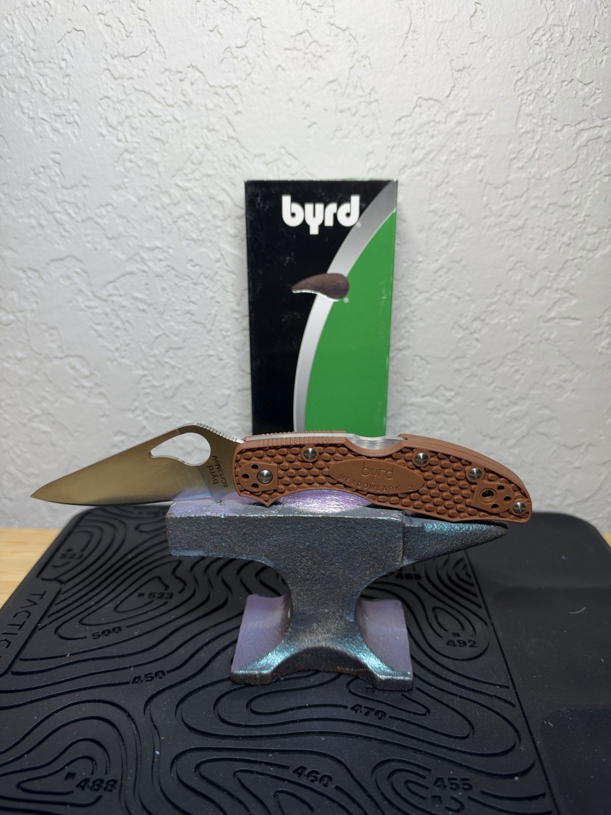 Spyderco Byrd Knife Meadowlark 2 Plain Edge Brown SS New FRN Handle Spyderco Byrd Knife Meadowlark 2 Plain Edge Brown SS New FRN Handle