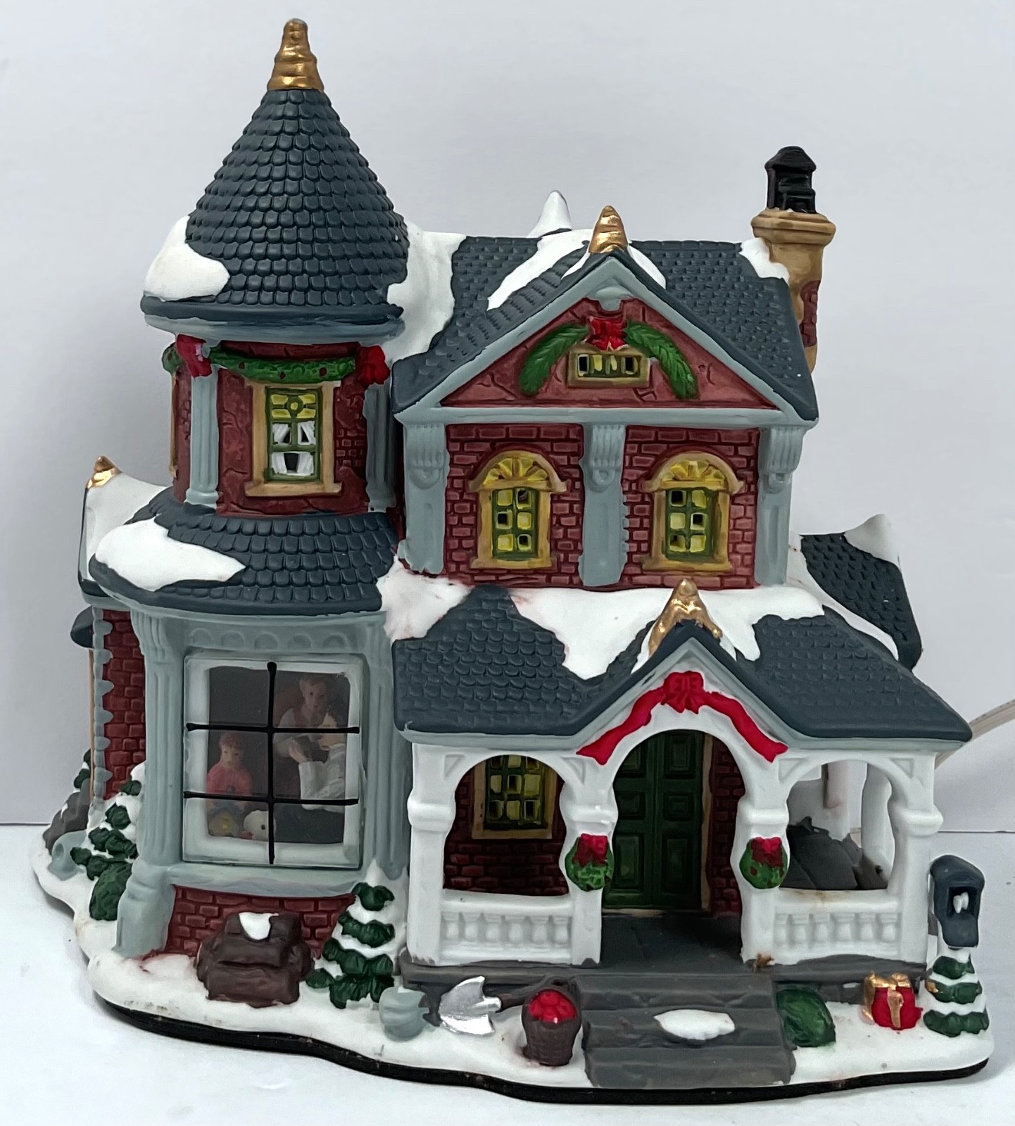 Holiday Expressions Hand Painted Porcelain Lighted Holiday Village House 2004 Holiday Expressions Hand Painted Porcelain Lighted Holiday Village House 2004