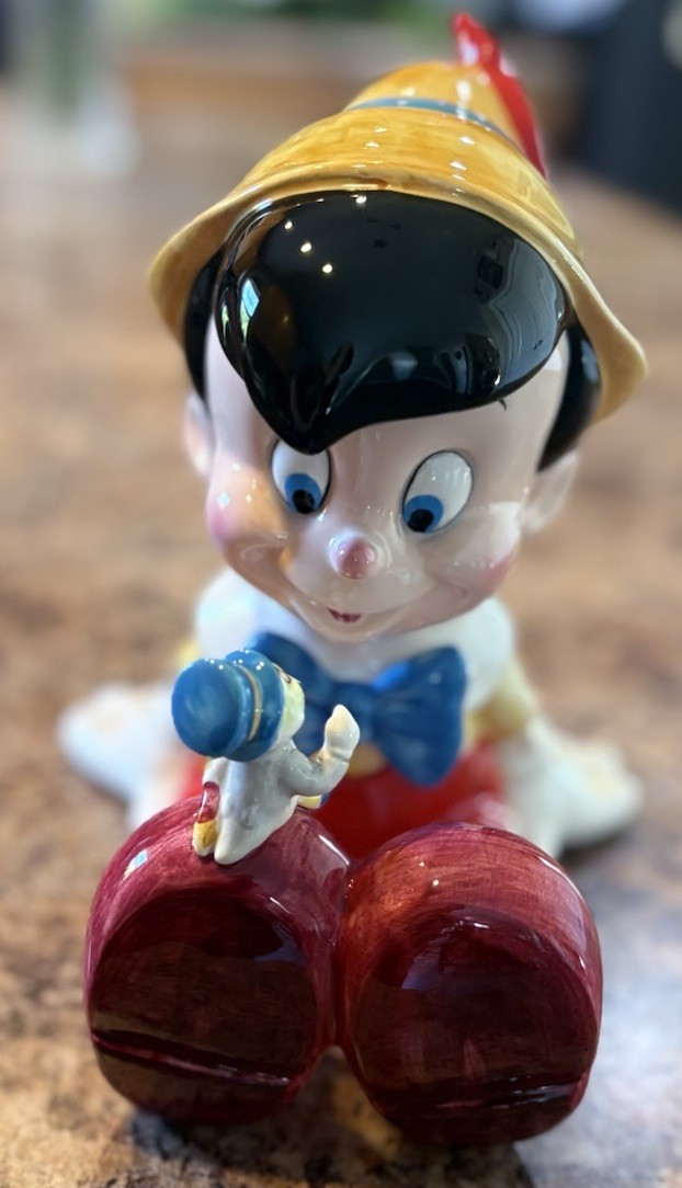 Vintage Schmid Disney Pinocchio Porcelain Music Box "When You Wish Upon A Star" Vintage Schmid Disney Pinocchio Porcelain Music Box "When You Wish Upon A Star"