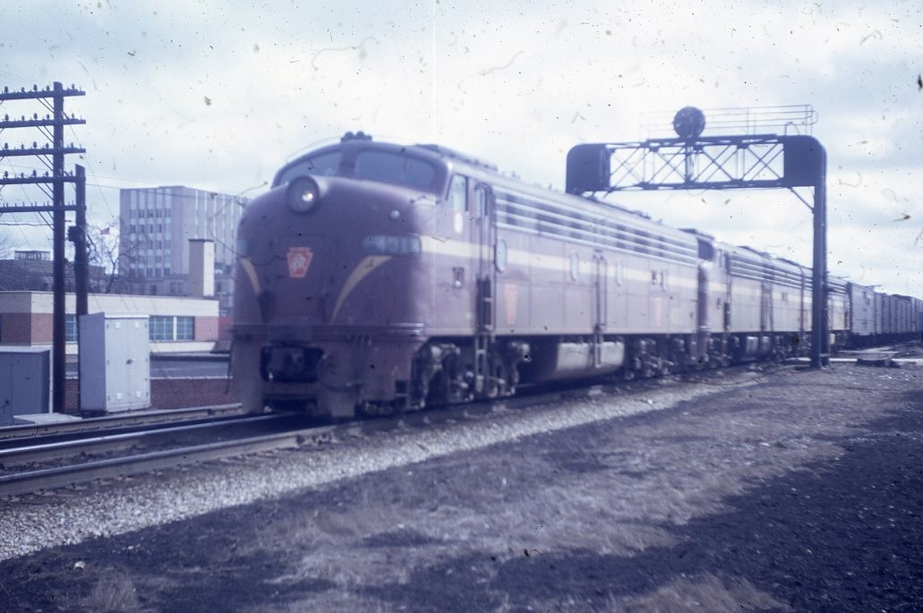 PRR PENNSYLVANIA Railroad Train Locomotive 4314 1952? 1968? Photo Slide PRR PENNSYLVANIA Railroad Train Locomotive 4314 1952? 1968? Photo Slide