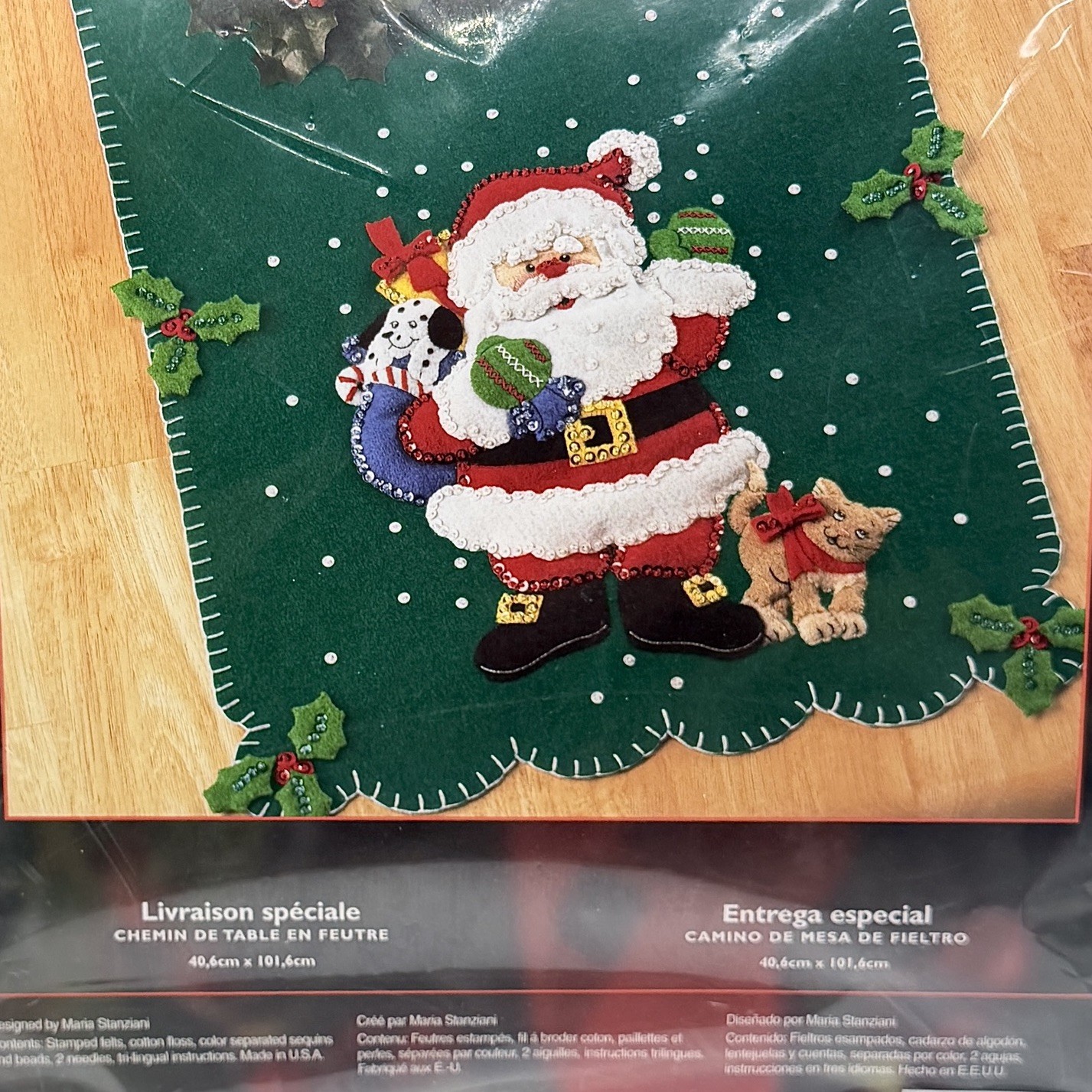 Vintage Bucilla Special Delivery Felt Christmas Santa Table Runner Kit Sealed