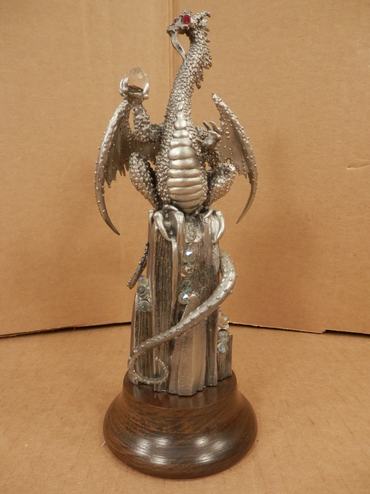 James Lane Casey Vintage 1986 Perth Pewter Crystal Dragon 1493/2500 LE02 James Lane Casey Vintage 1986 Perth Pewter Crystal Dragon 1493/2500 LE02