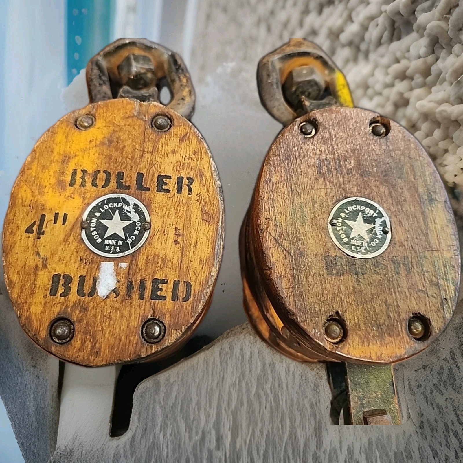 Antique Cast Iron Pulleys 4" Boston & Lockport Block Co. Wood & Lot of Two R315 Antique Cast Iron Pulleys 4" Boston & Lockport Block Co. Wood & Lot of Two R315
