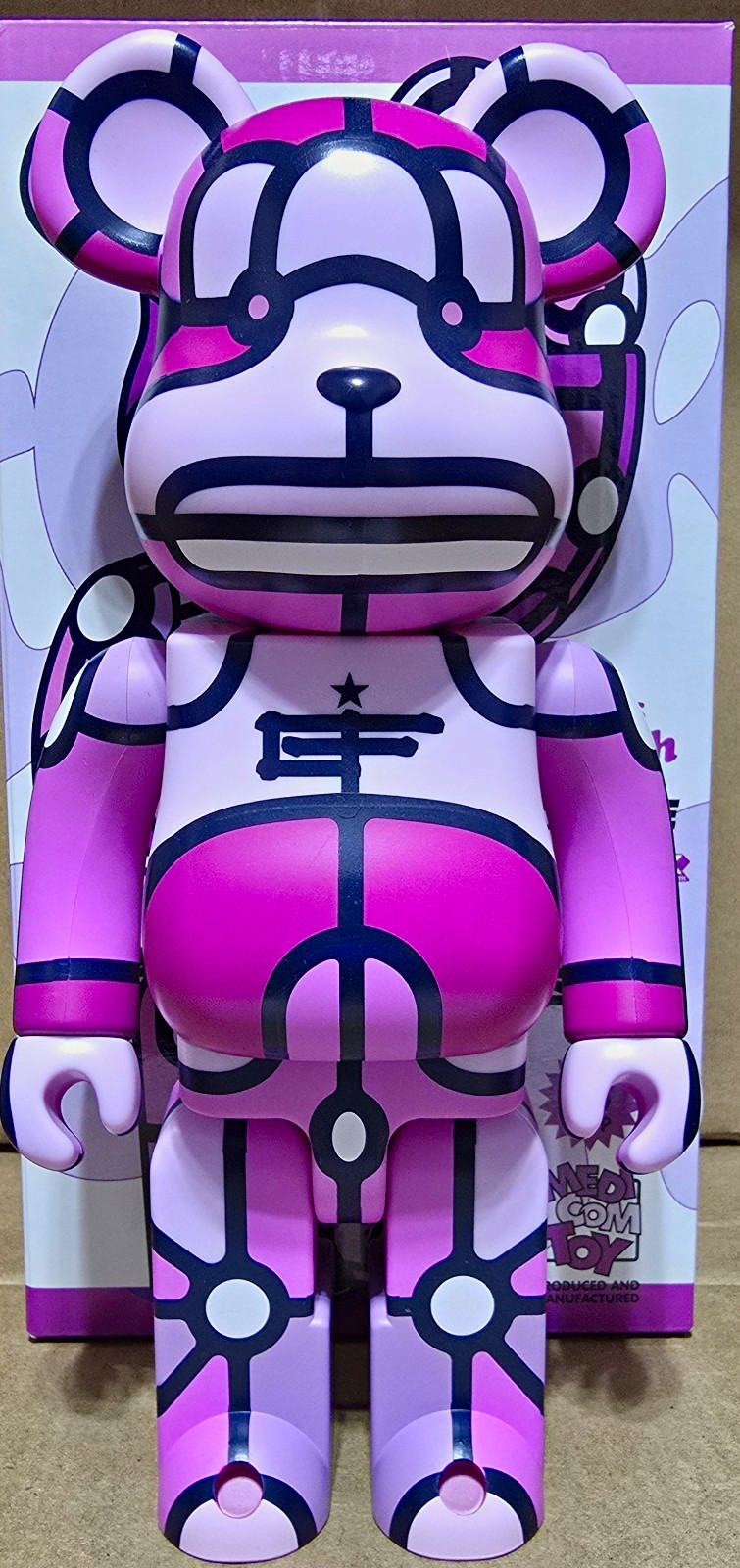 Bearbrick XLARGE Pink/Purple Art Figurine Boxed 400% Bearbrick XLARGE Pink/Purple Art Figurine Boxed 400%