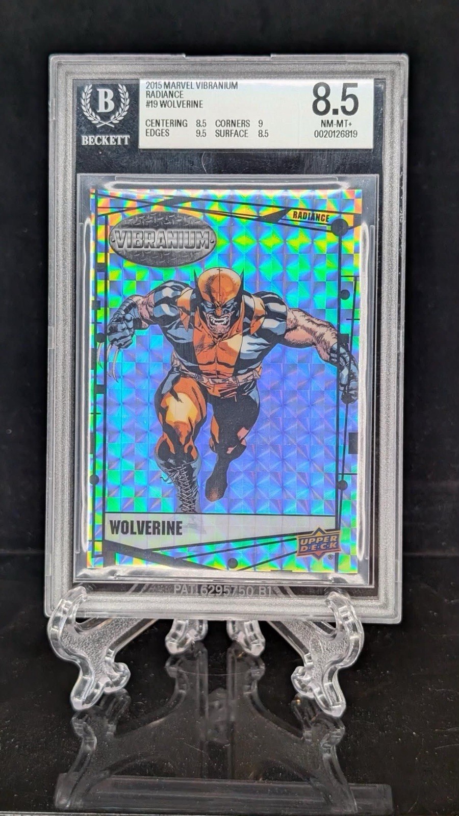 Wolverine - 2015 Upper Deck Marvel Vibranium #19 Radiance Vibranium /50 Wolverine - 2015 Upper Deck Marvel Vibranium #19 Radiance Vibranium /50