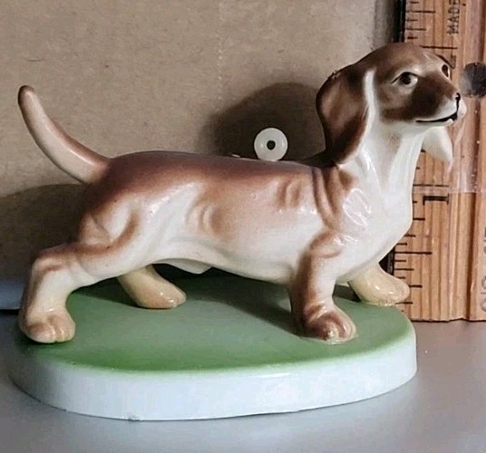 Vintage Dachsund Dog Plastic Figurine Or Ornament Vintage Dachsund Dog Plastic Figurine Or Ornament
