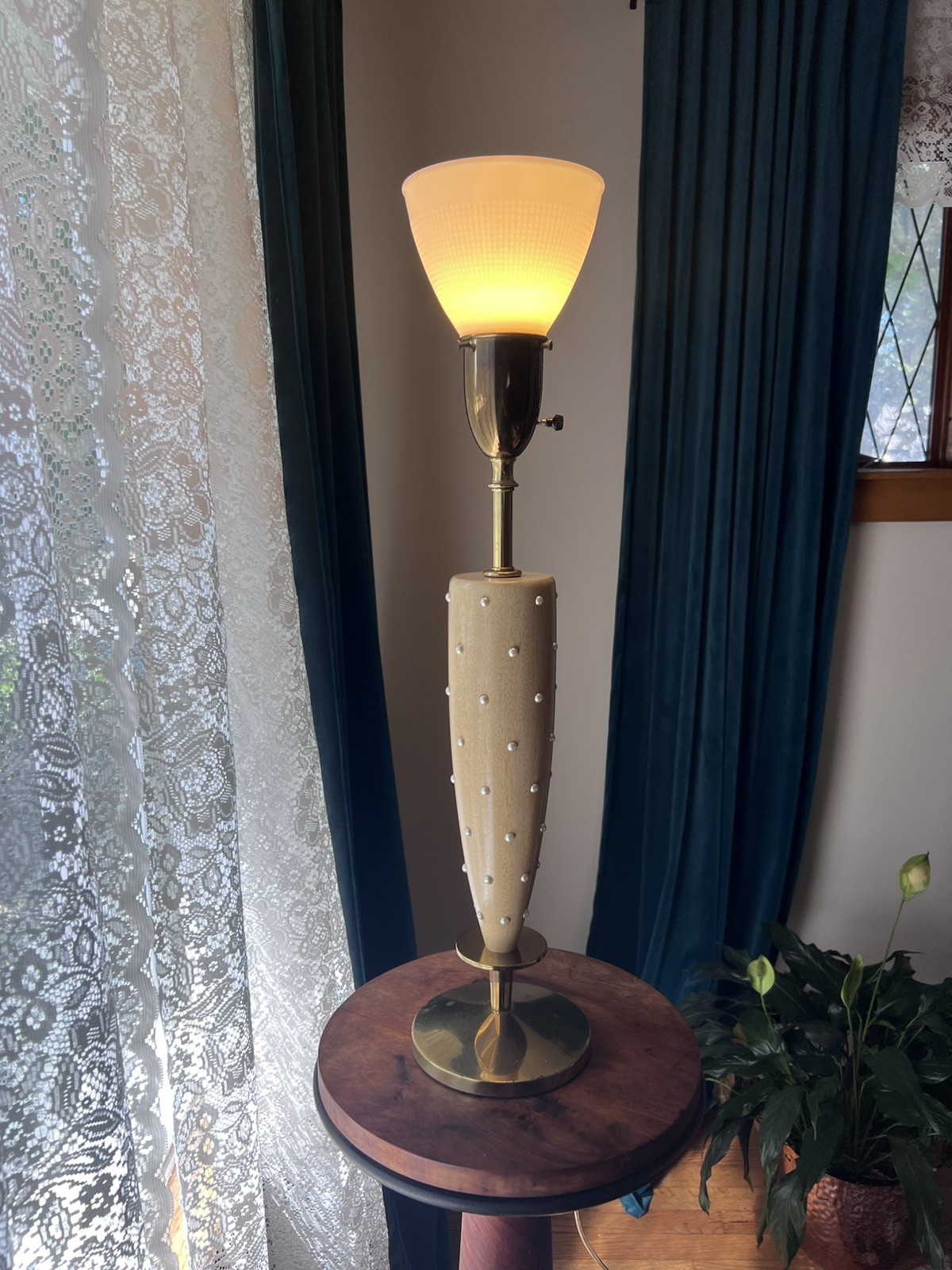 Vtg MCM Tommi Parzinger Faux Pearl Studded Wood Table Lamp Rembrandt 50’s 60’s Vtg MCM Tommi Parzinger Faux Pearl Studded Wood Table Lamp Rembrandt 50’s 60’s