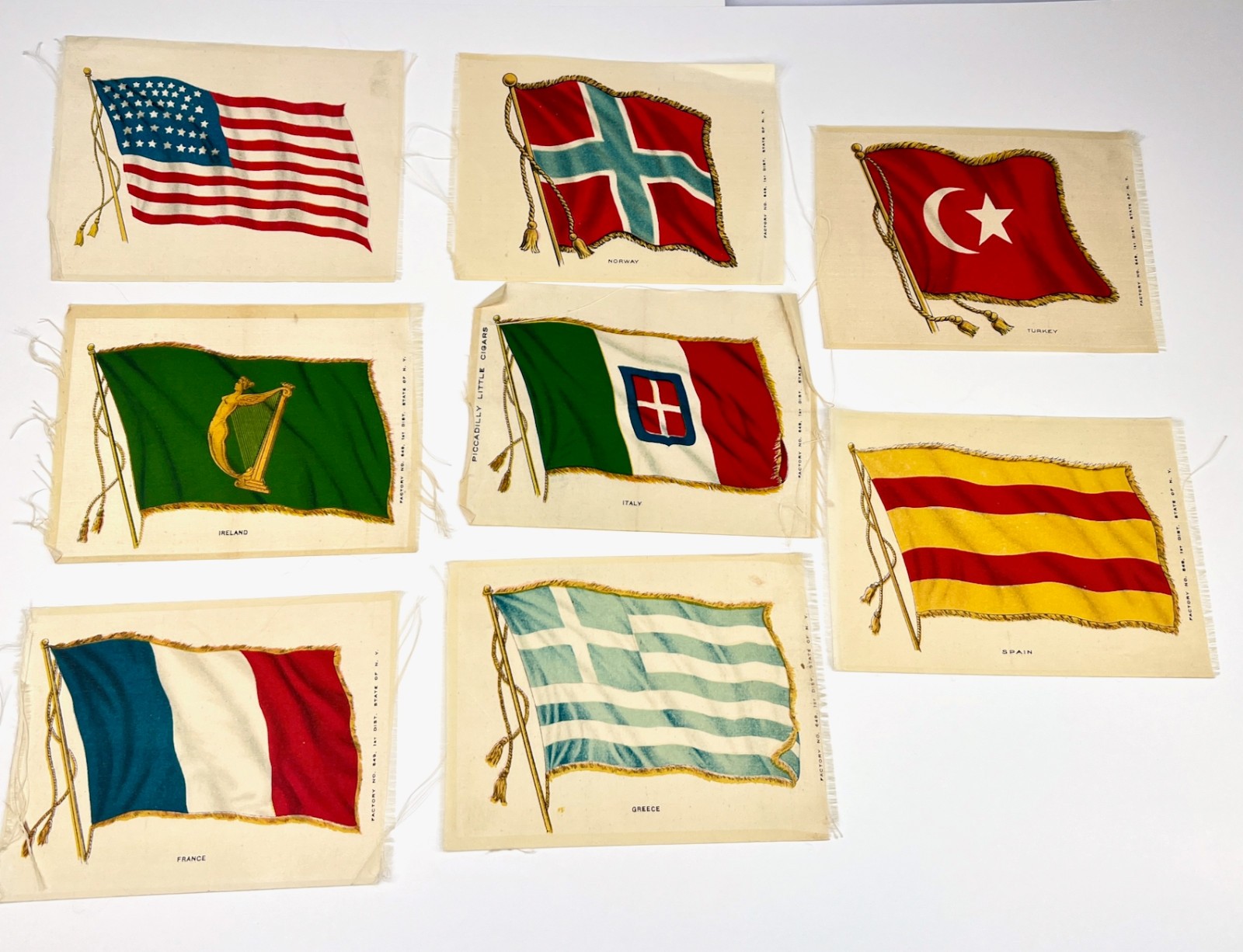 C1910 Set of 8 Premium 5" x 6.25" Tobacco Silks with Flags of World Countries C1910 Set of 8 Premium 5" x 6.25" Tobacco Silks with Flags of World Countries