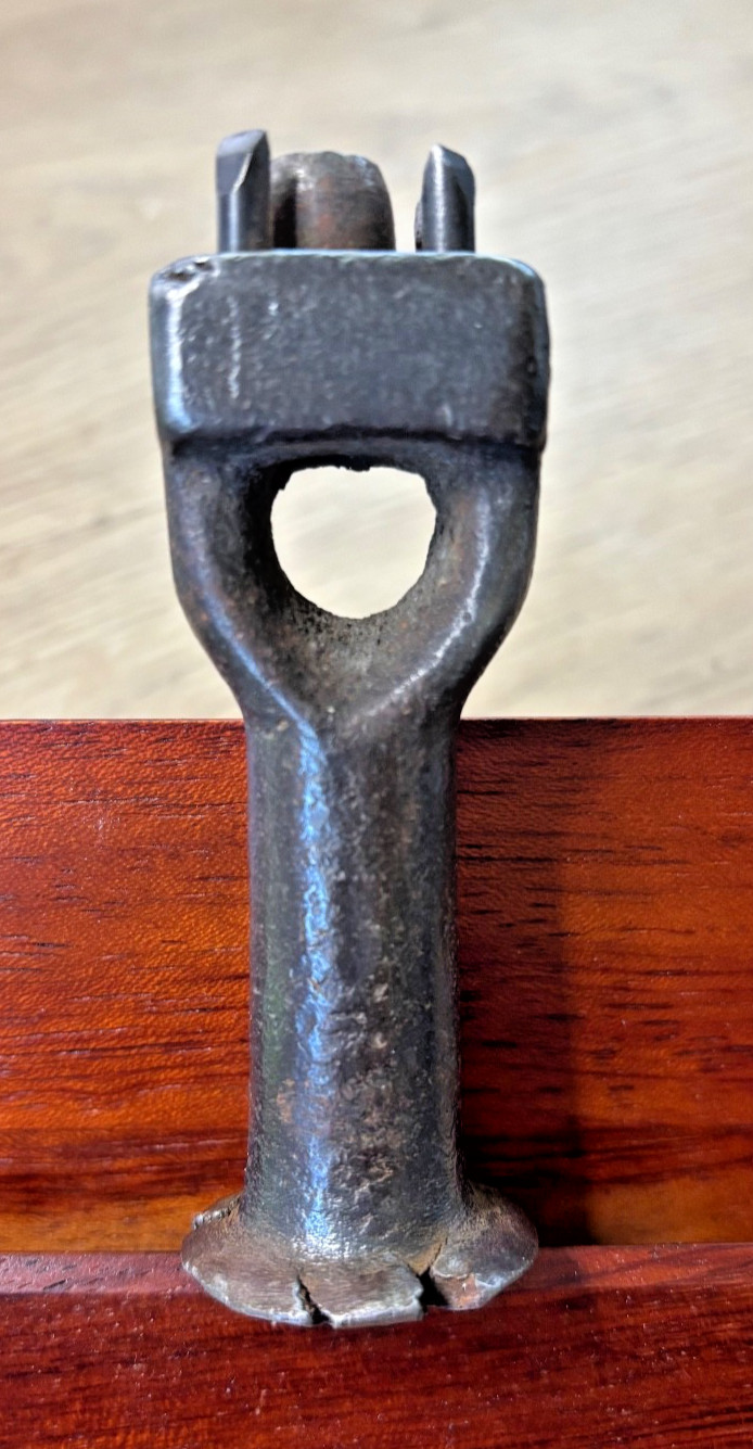 DOT Fastener United Carr Leather & Canvas Punch Tool #9951 for US Military Gear DOT Fastener United Carr Leather & Canvas Punch Tool #9951 for US Military Gear