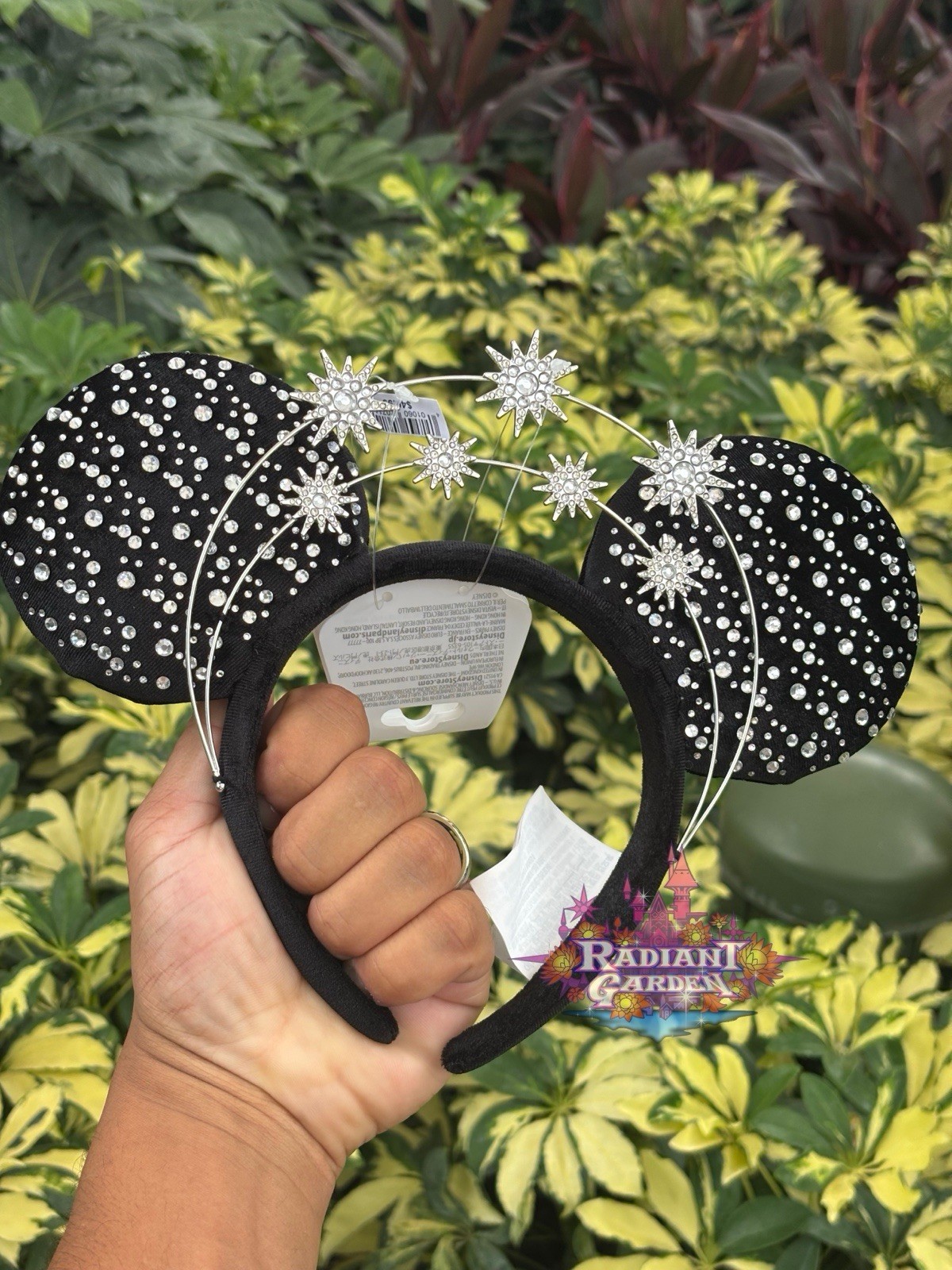 IN HAND 2026 Disney Parks Star Sparkle Rhinestone Minnie Ear Headband NWT IN HAND 2026 Disney Parks Star Sparkle Rhinestone Minnie Ear Headband NWT