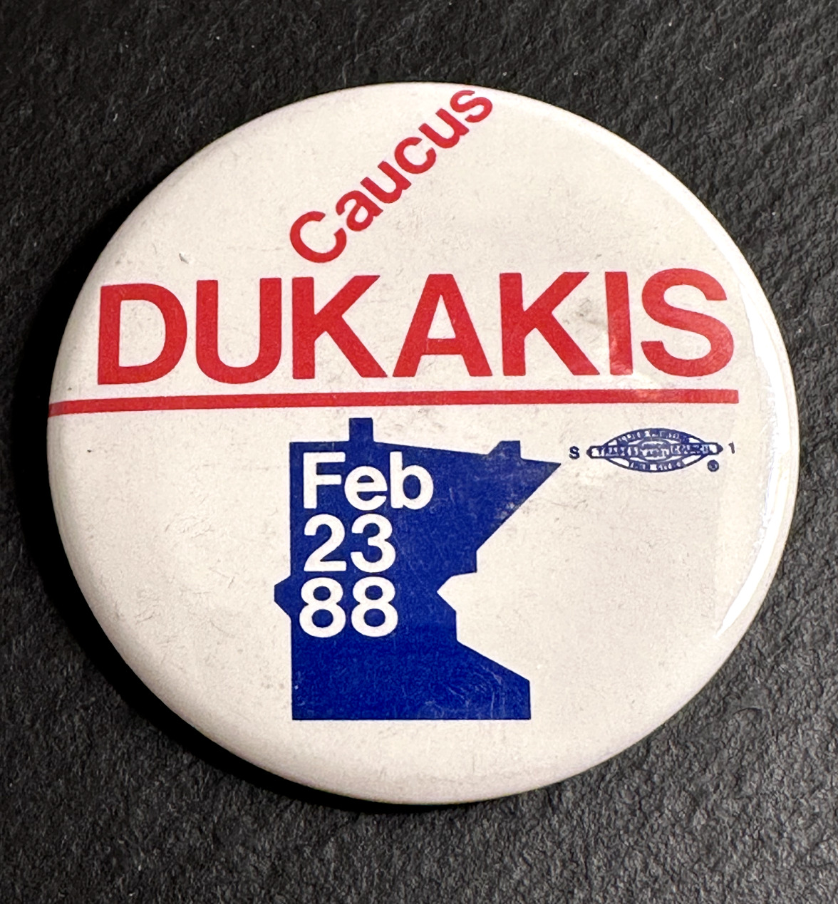 1988 MICHAEL MIKE DUKAKIS PRESIDENT POLITICAL PIN BUTTON PINBACK BADGE MINNESOTA