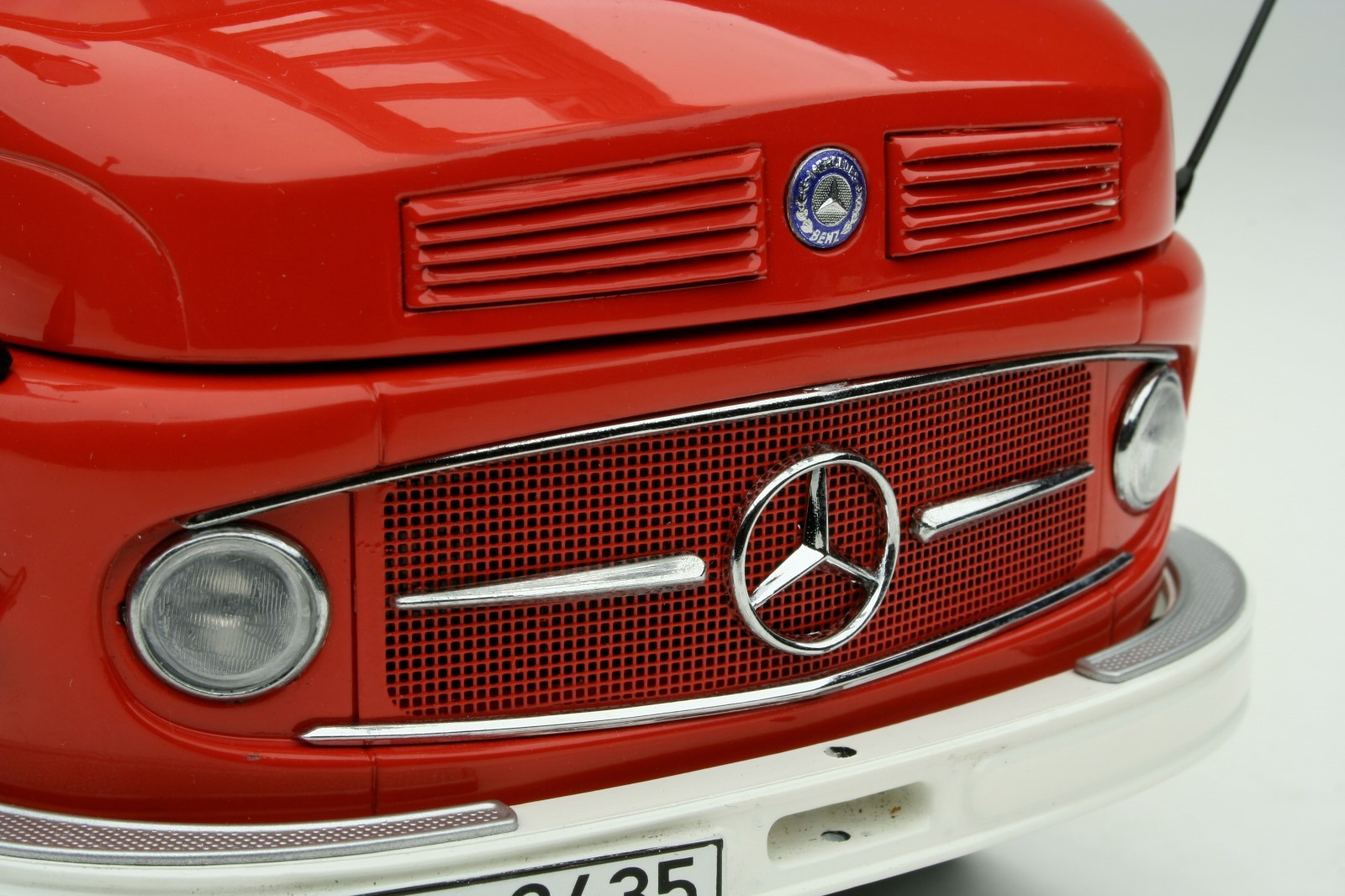 Vintage Schuco 1:18 | SUPER 💰SALE | Mercedes-Benz L322 Fire Truck Vintage Schuco 1:18 | SUPER 💰SALE | Mercedes-Benz L322 Fire Truck