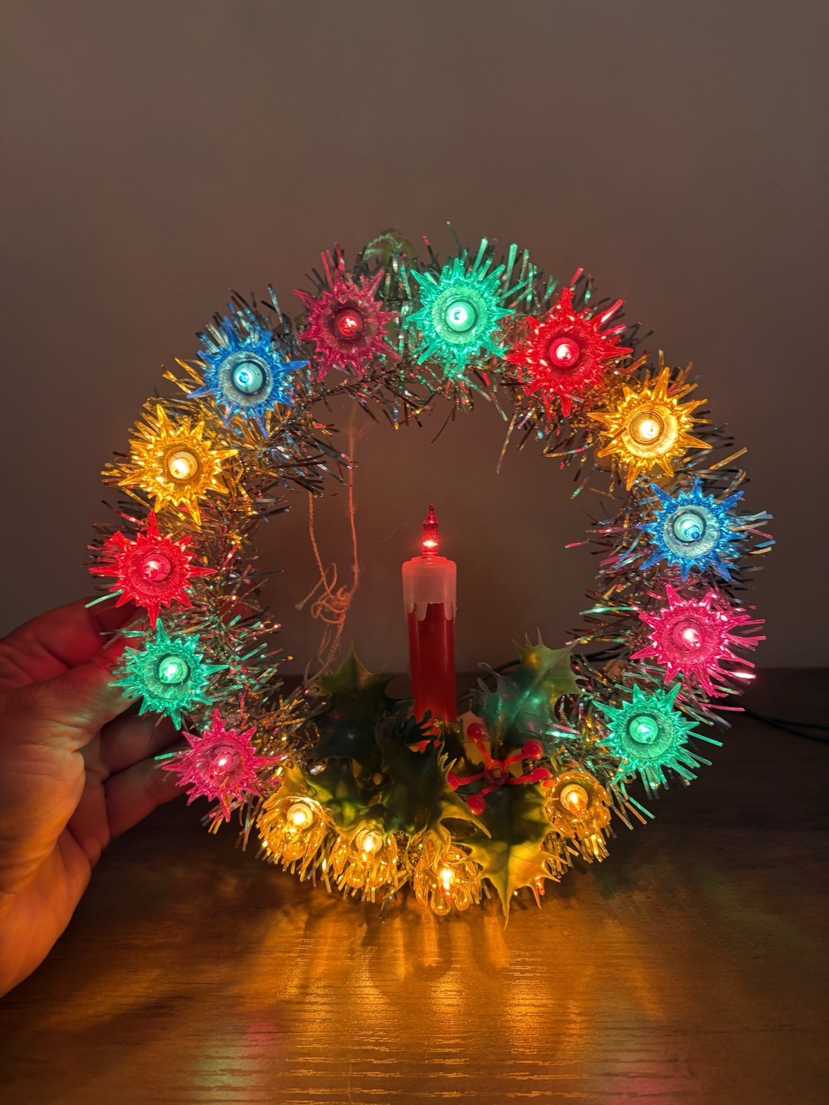 VTG Belco Light Up Christmas Candle Wreath. Window Or TREE TOPPER Original Box VTG Belco Light Up Christmas Candle Wreath. Window Or TREE TOPPER Original Box