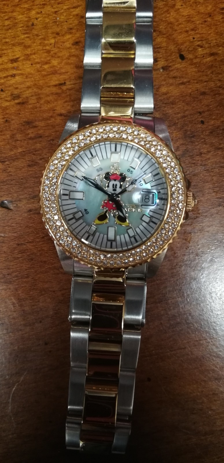 WOMEN'S LIMITED EDITION INVICTA MINNIE MOUSE WATCH NIB WOMEN'S LIMITED EDITION INVICTA MINNIE MOUSE WATCH NIB