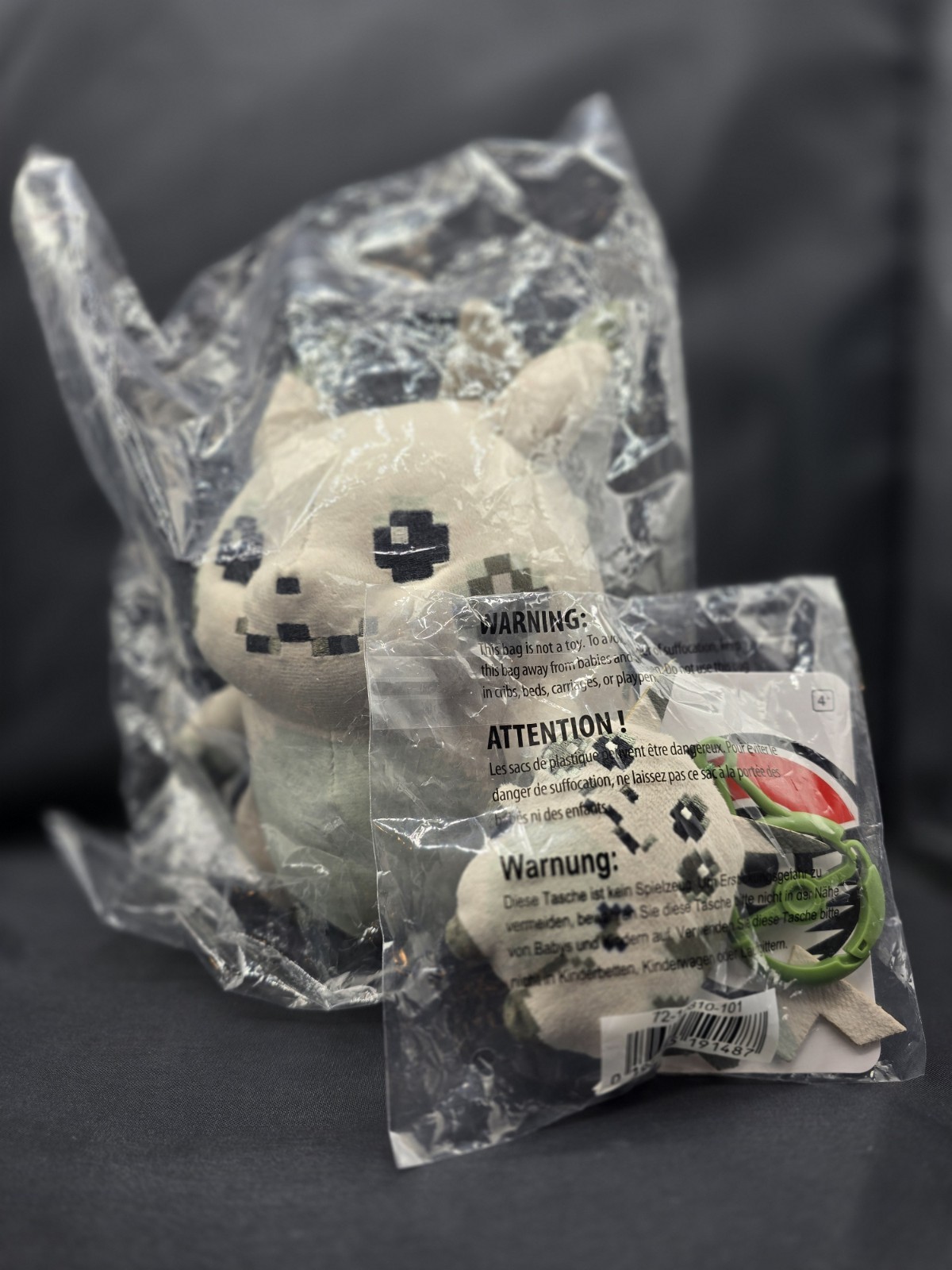Pokemon Center Retro Pikachu 1996 Style Plush & Key Chain Set 30th Anniversary Pokemon Center Retro Pikachu 1996 Style Plush & Key Chain Set 30th Anniversary