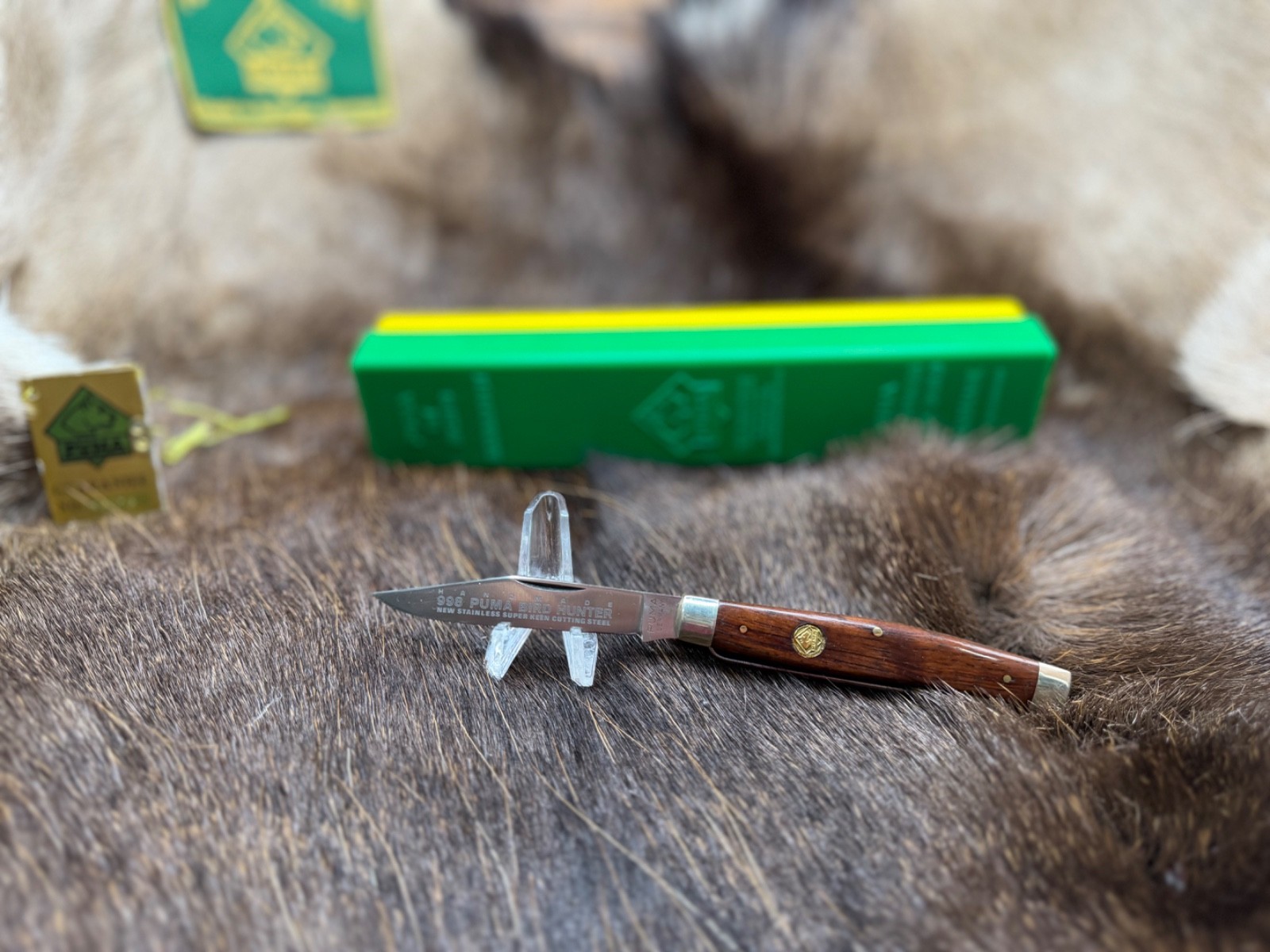 1977 Vintage Puma Bird Hunter Knife & Jacaranda Handles With Tag Mint G/Y Box A 1977 Vintage Puma Bird Hunter Knife & Jacaranda Handles With Tag Mint G/Y Box A