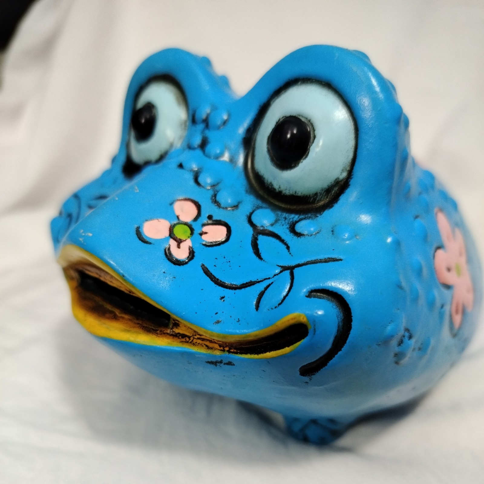 Vtg 1970s Frog Piggy Bank, Ceramic R.S. Marking Big Eyes Blue Pink Flowers 6" Vtg 1970s Frog Piggy Bank, Ceramic R.S. Marking Big Eyes Blue Pink Flowers 6"