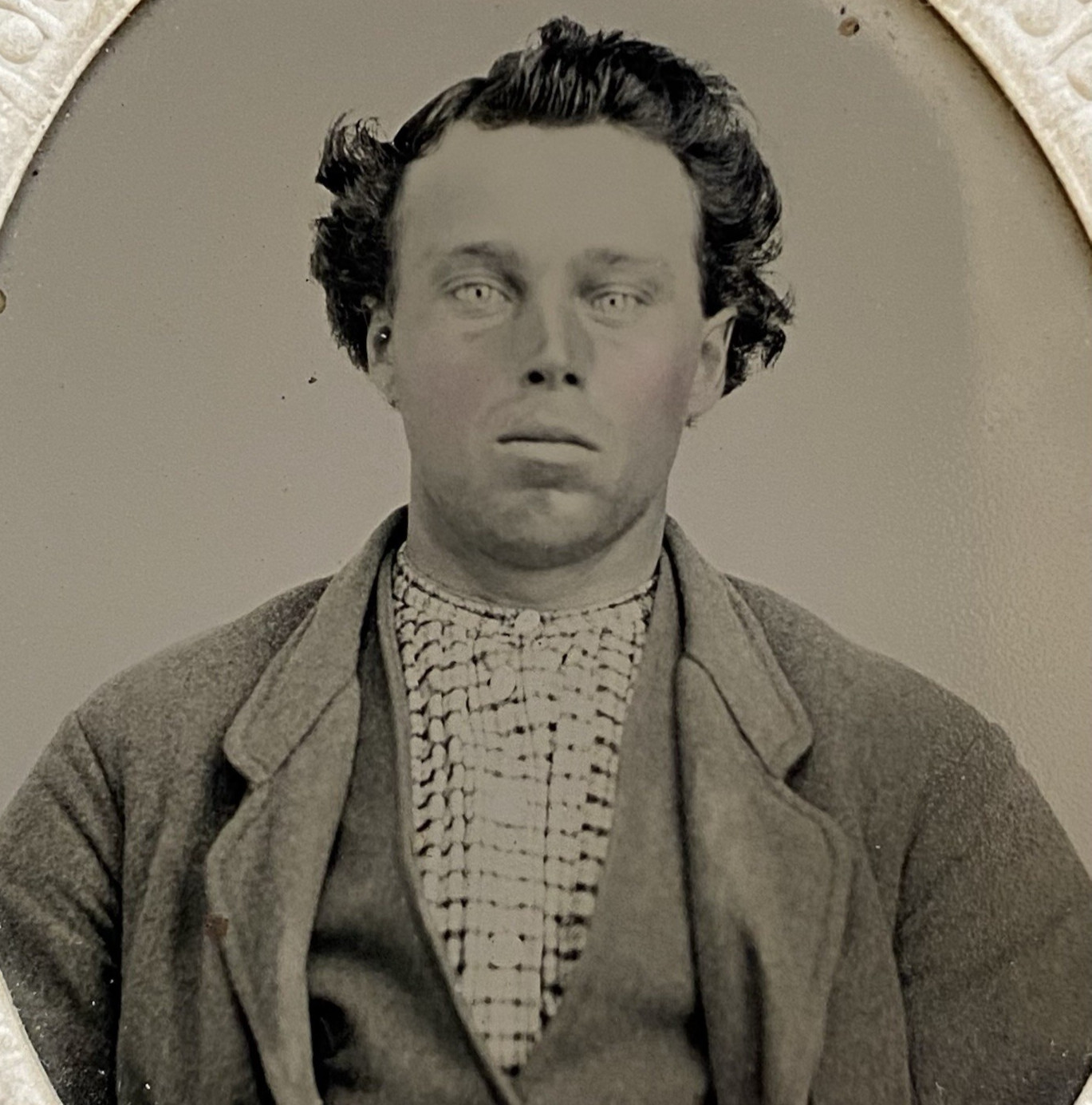 Tintype Handsome Young Man Light Eyes Massachusetts Family Antique Photo Tintype Handsome Young Man Light Eyes Massachusetts Family Antique Photo