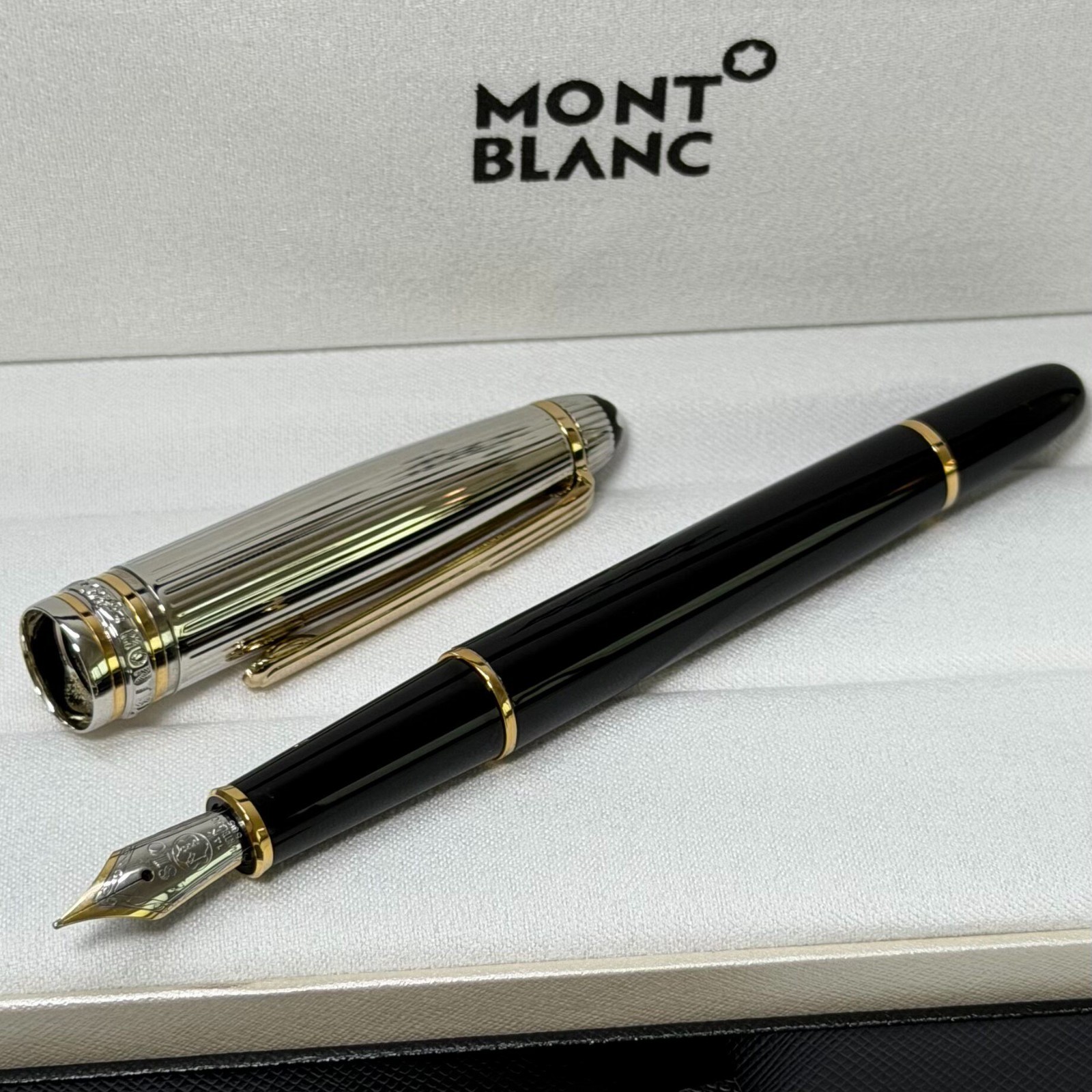 MB Meisterstück Solitaire Doué Sterling Silver Gold-Plated Fountain Pen With Box MB Meisterstück Solitaire Doué Sterling Silver Gold-Plated Fountain Pen With Box
