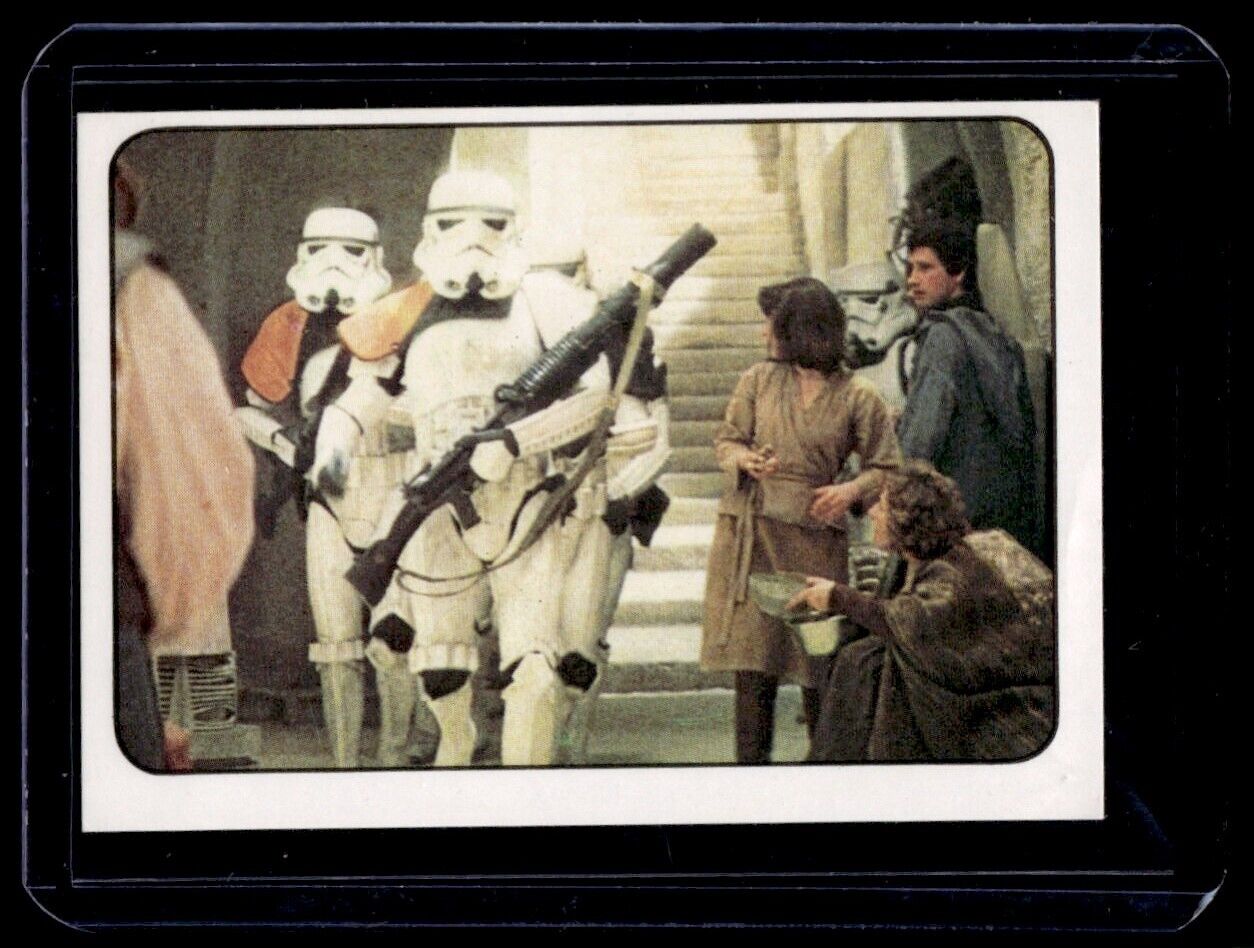 1977 Star Wars Panini Mini Sticker SANDTROOPERS ON THE STREETS OF MOS EISLEY #82
