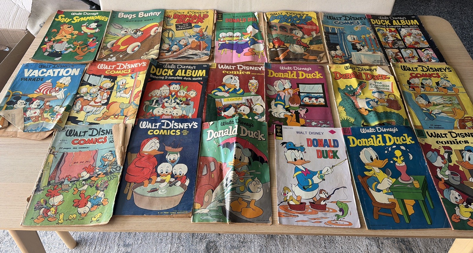 Vintage Dell Disney Comic Book Lot 20 Golden Age 1950s Donald Duck Bugs Bunny Vintage Dell Disney Comic Book Lot 20 Golden Age 1950s Donald Duck Bugs Bunny