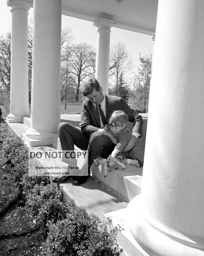 PRESIDENT JOHN F. KENNEDY WITH JOHN JR. AT THE WHITE HOUSE - 8X10 PHOTO (DD838)