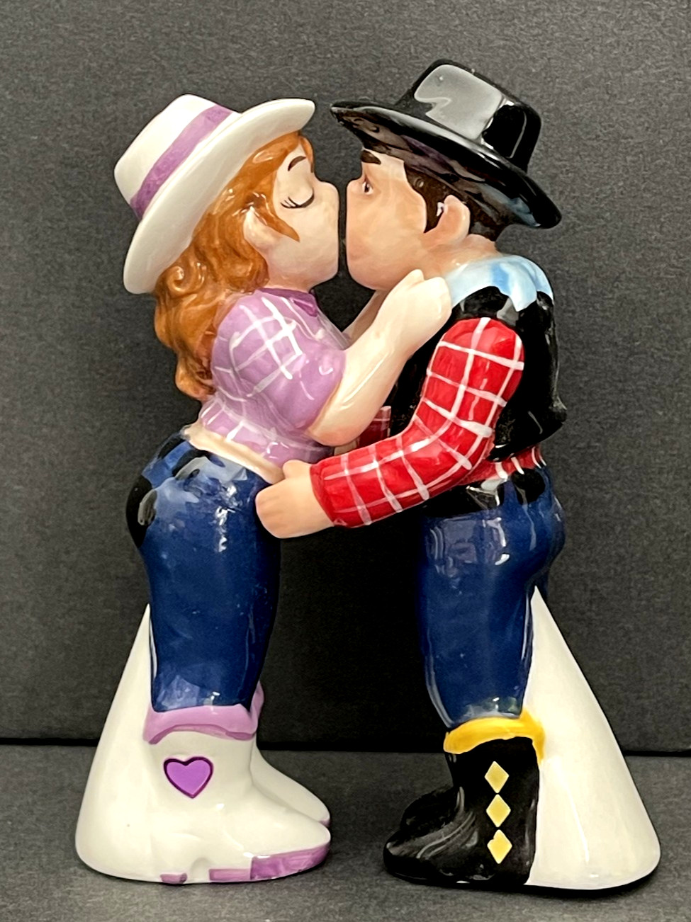 Westland Ceramic Cowboy Kissing Cowgirl Salt & Pepper Shakers 2-Piece Set NWOB Westland Ceramic Cowboy Kissing Cowgirl Salt & Pepper Shakers 2-Piece Set NWOB