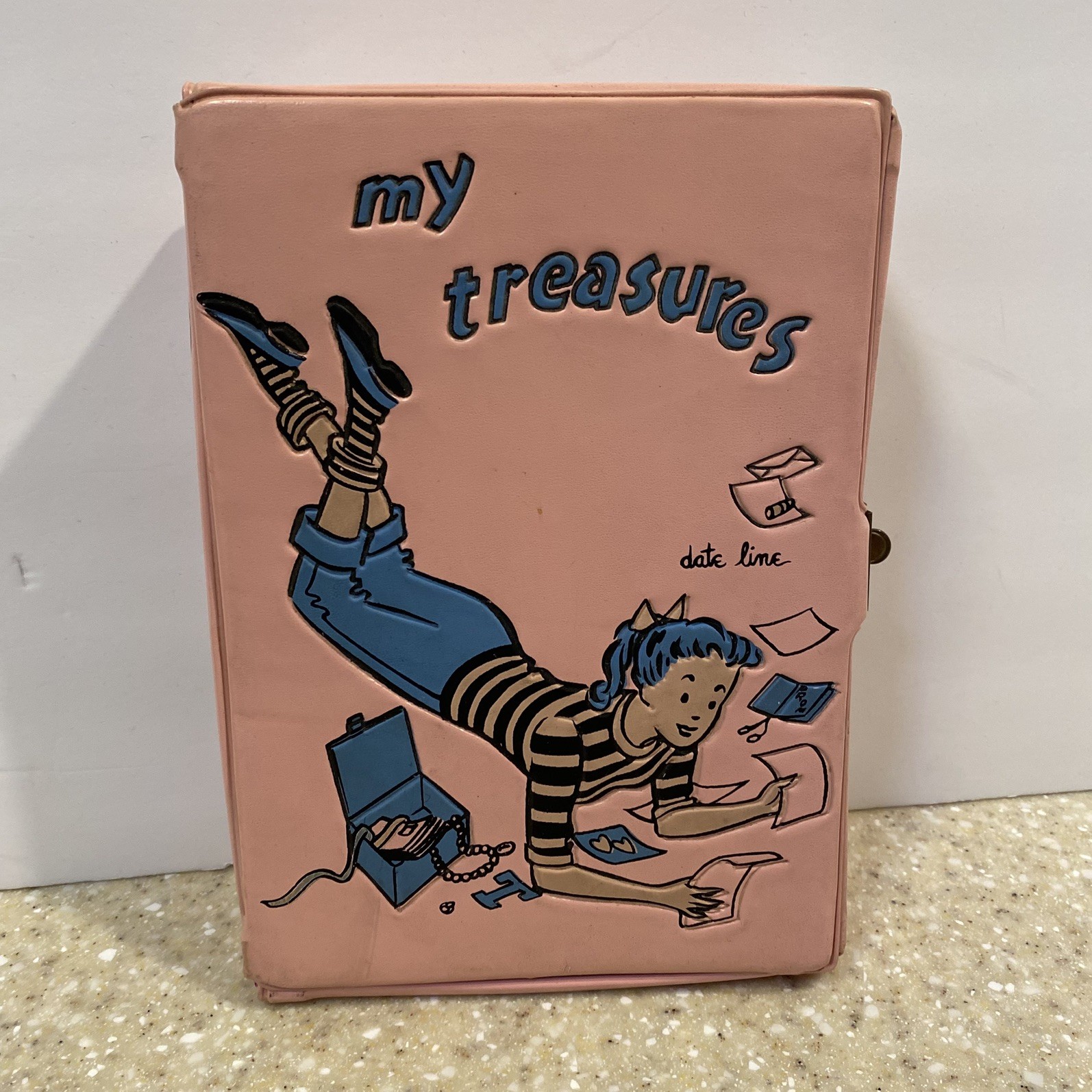 Vintage MCM 1950s Pink Treasures Retro Veronica Vinyl Trinket Case Box Vintage MCM 1950s Pink Treasures Retro Veronica Vinyl Trinket Case Box