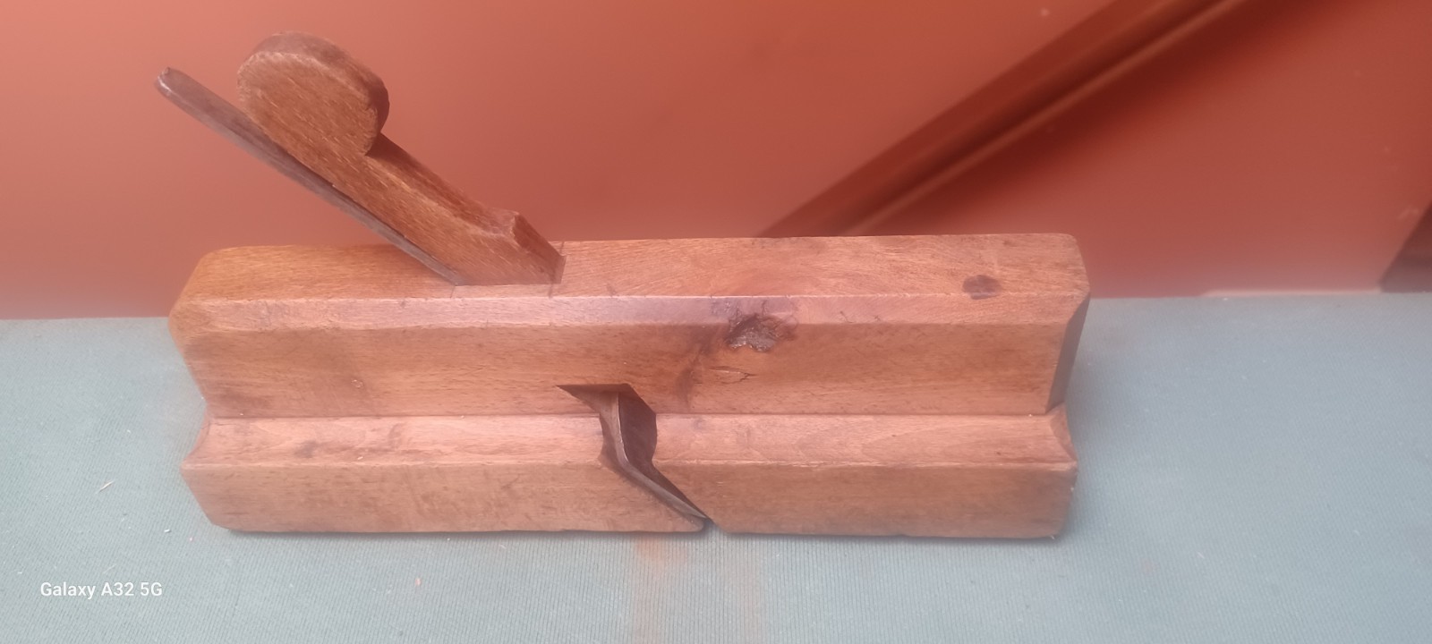 EARLY RARE US MADE MOLDING PLANE USED IN MAKING OF LINENFOLD BY H. WETHERELL EARLY RARE US MADE MOLDING PLANE USED IN MAKING OF LINENFOLD BY H. WETHERELL
