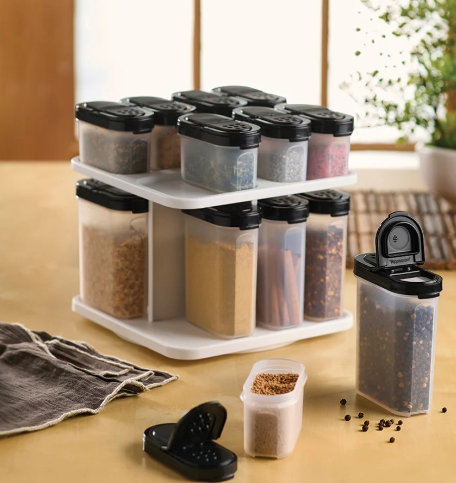 Tupperware Large Small Spice Shakers Complete 17 PC Set Includes White Carousel Tupperware Large Small Spice Shakers Complete 17 PC Set Includes White Carousel