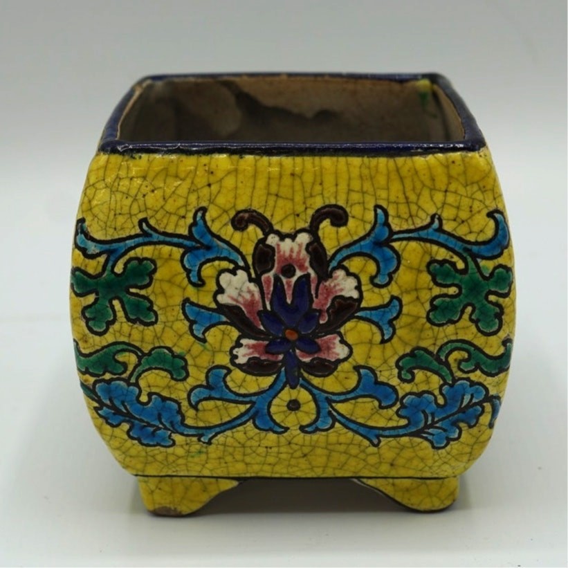 Antique Japanese Satsuma Square Footed Pot Crackle Glaze Floral Enamel c.1900 Antique Japanese Satsuma Square Footed Pot Crackle Glaze Floral Enamel c.1900