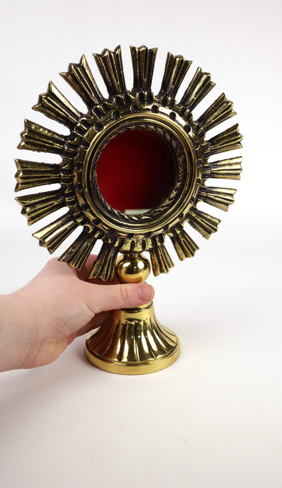 Antique Style Polished Brass Sunburst Reliquary For Church/Home Use 10.5 Inches Antique Style Polished Brass Sunburst Reliquary For Church/Home Use 10.5 Inches