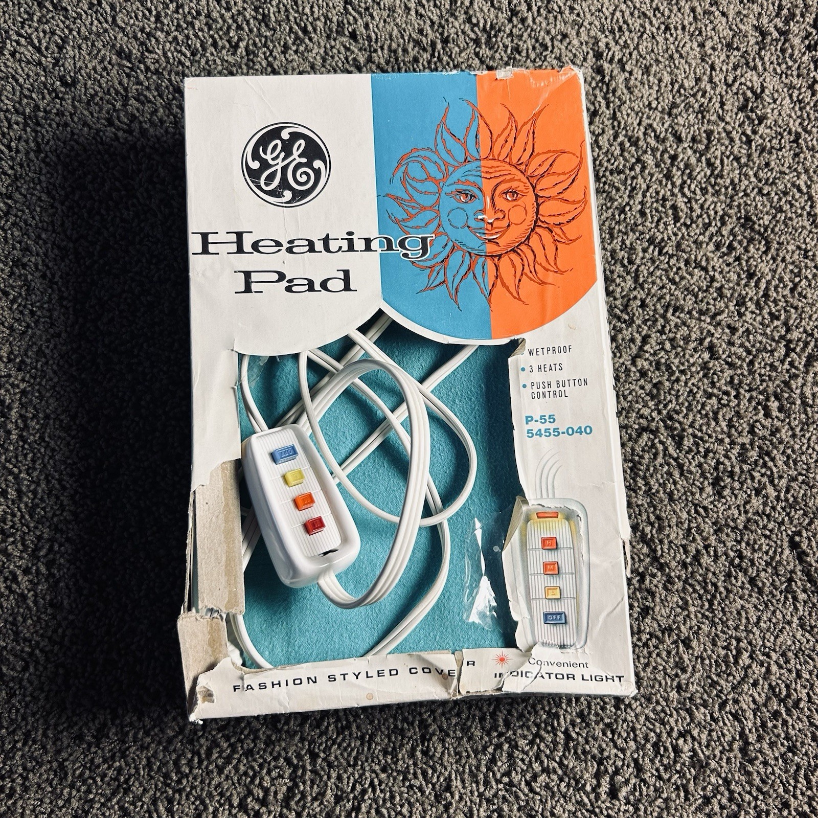 Vtg GE Automatic Heating Pad Model P55 Blue Cloth Cover & Original Box Tested Vtg GE Automatic Heating Pad Model P55 Blue Cloth Cover & Original Box Tested