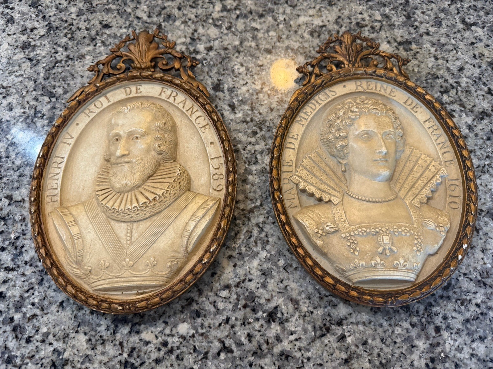 Set Of 2 Regency Vintage French Wall Plaques King And Queen Set Of 2 Regency Vintage French Wall Plaques King And Queen