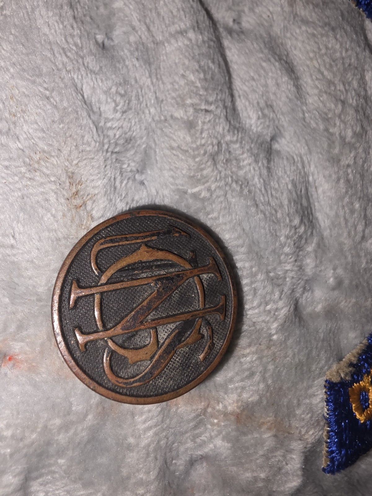 ANTIQUE CIRCA WWl ERA 1917 U.S. NATIONAL GUARD COPPER & BRASS PINBACK ANTIQUE CIRCA WWl ERA 1917 U.S. NATIONAL GUARD COPPER & BRASS PINBACK