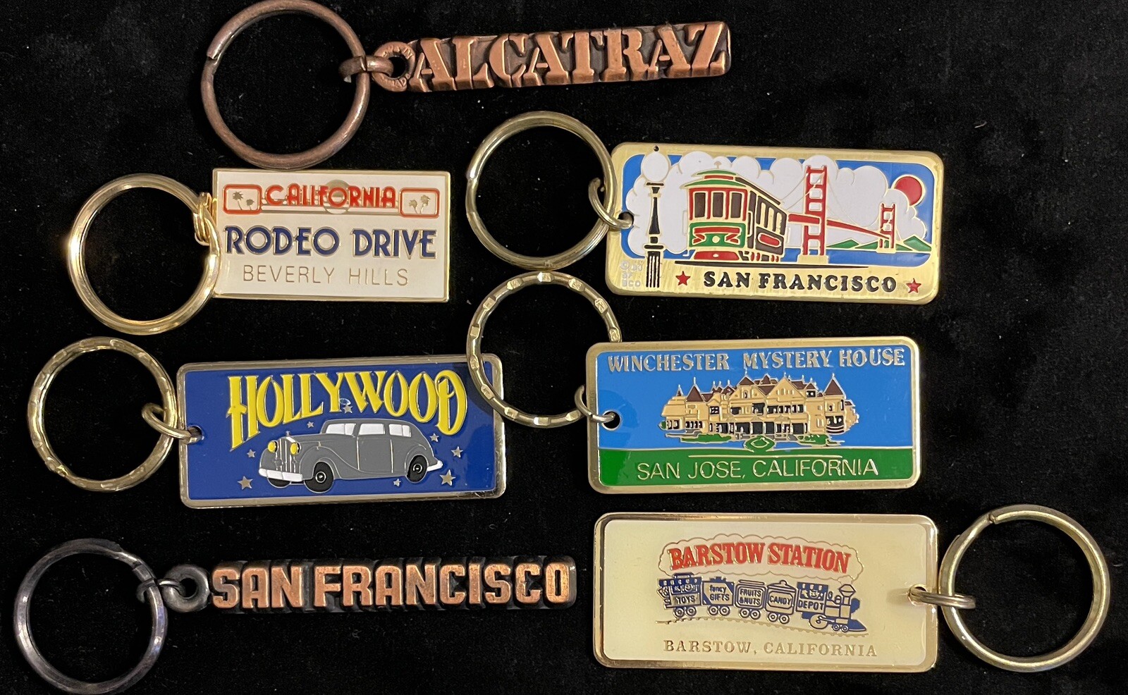 Lot of 7 Vintage CALIFORNIA Travel Souvenir & Tourist Keychains