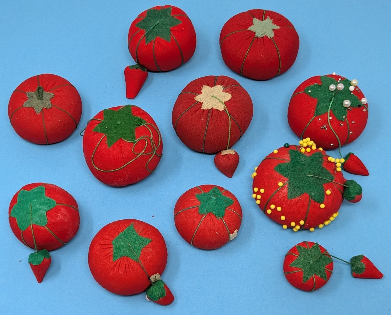 Vintage Red Tomato & Strawberry Pin Cushion Lot of 11 Different Sizes MCM Japan Vintage Red Tomato & Strawberry Pin Cushion Lot of 11 Different Sizes MCM Japan
