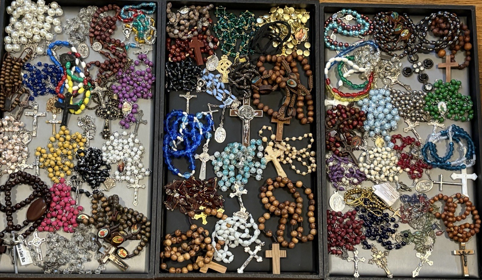Large Lot of Vintage & Now Rosary Bead And Religious Necklaces Large Lot of Vintage & Now Rosary Bead And Religious Necklaces