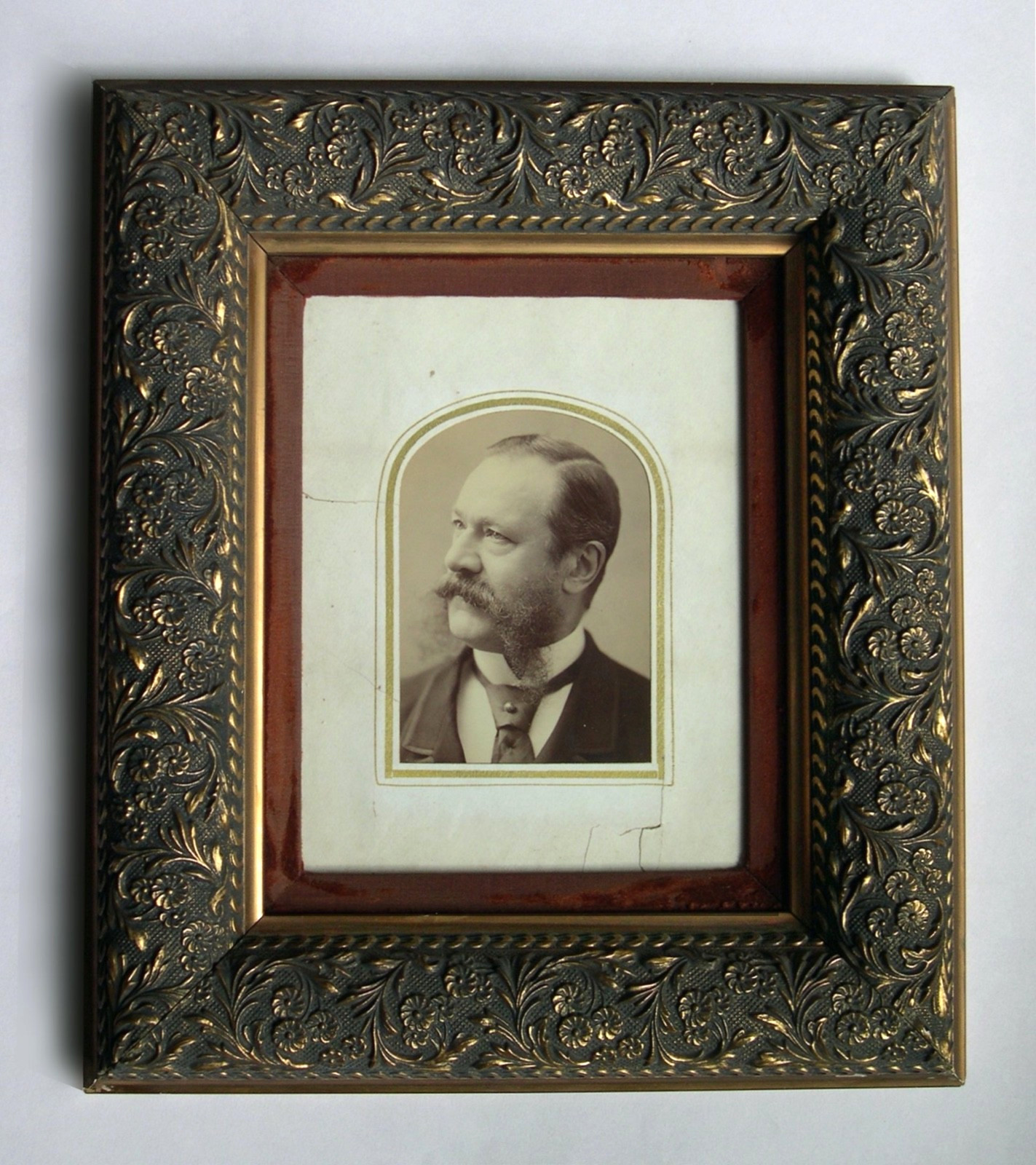 Antique Victorian High Profile Gesso Frame ~ Original Condition