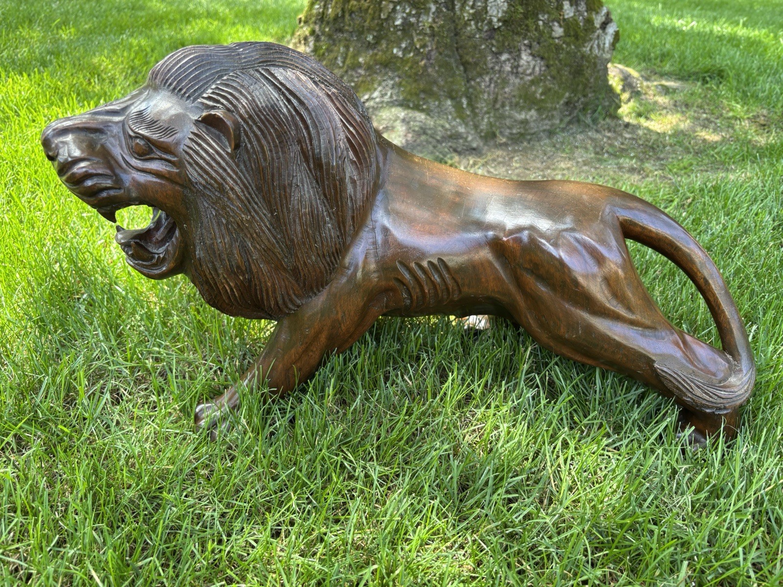 RARE 20 Inch Majestic Vintage Large Rosewood Hand Carved Roaring Lion Sculpture RARE 20 Inch Majestic Vintage Large Rosewood Hand Carved Roaring Lion Sculpture