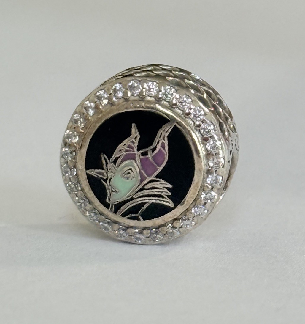RunDisney Halloween Maleficent 13.1 Half Marathon 2025 Pandora Charm Rare NIB RunDisney Halloween Maleficent 13.1 Half Marathon 2025 Pandora Charm Rare NIB