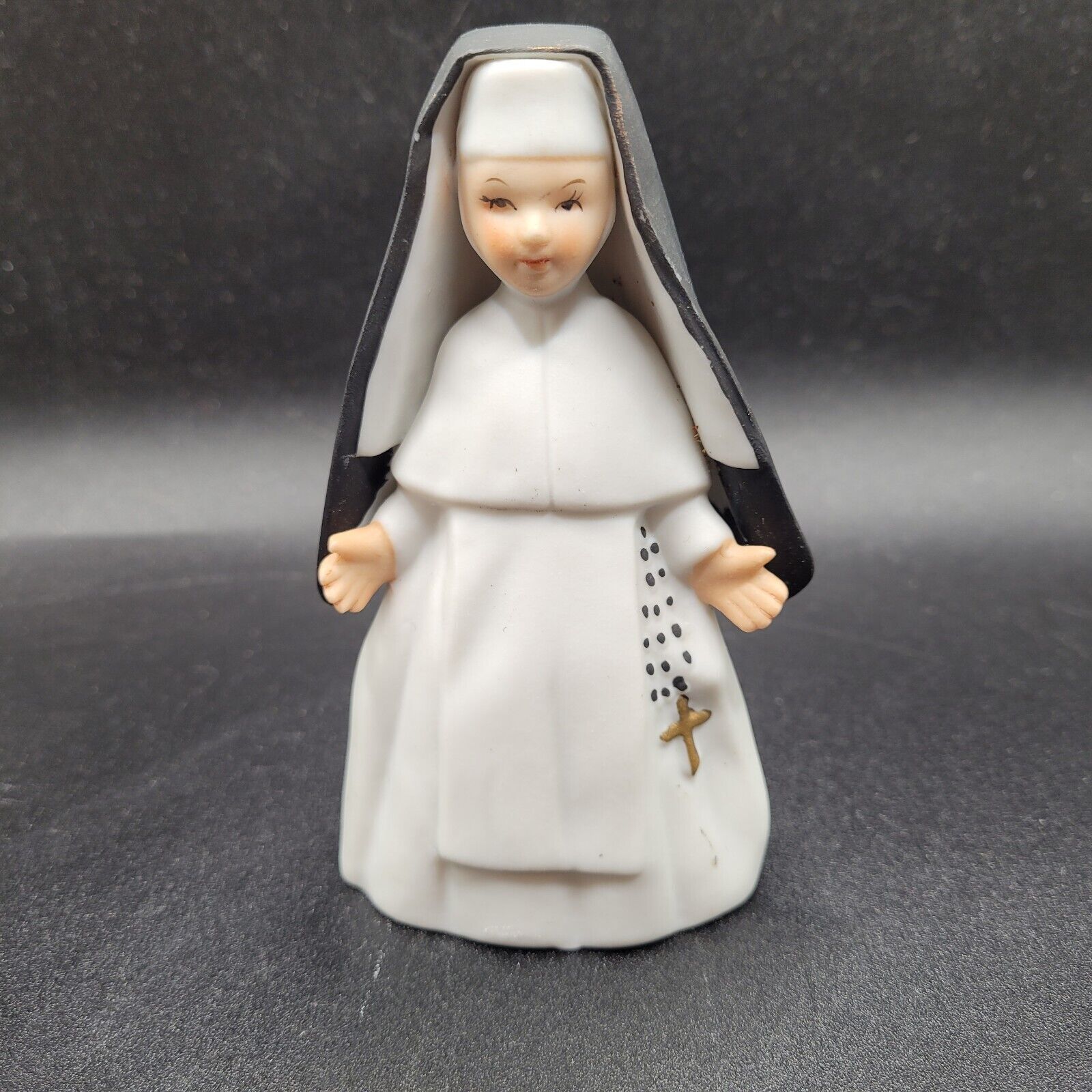Lefton Porcelain Nun Figurine Postulant Vintage 4.5\