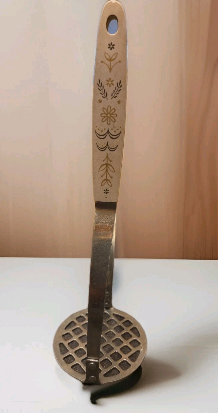 Vintage Flint Arrowhead 10 Inch Harvest Wheat Potato Masher Stainless Vintage Flint Arrowhead 10 Inch Harvest Wheat Potato Masher Stainless