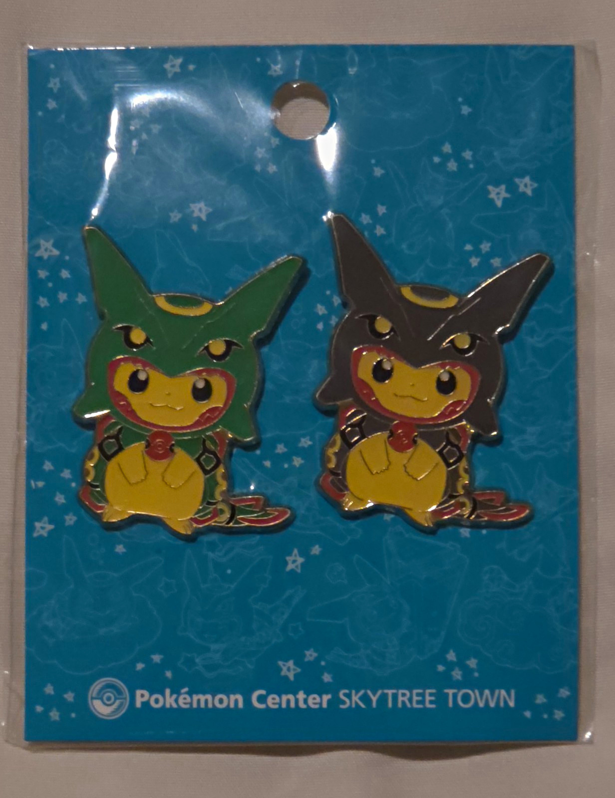 Pokémon Center Skytree Town Pikachu Rayquaza Poncho 2-Pin Set Authentic Pokémon Center Skytree Town Pikachu Rayquaza Poncho 2-Pin Set Authentic