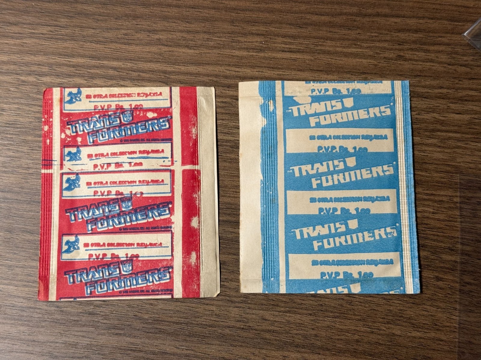 2 x 1986 Transformers Vending Stickers - Sealed (2 packs) 2 x 1986 Transformers Vending Stickers - Sealed (2 packs)