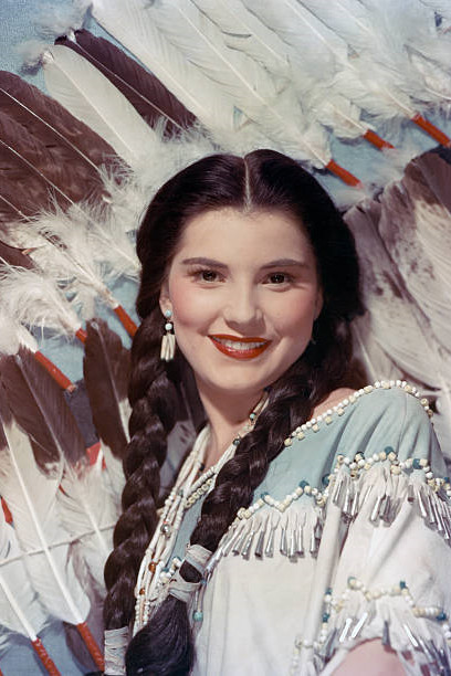 Debra Paget on the set of Broken Arrow 1950s 4x6 Photo Debra Paget on the set of Broken Arrow 1950s 4x6 Photo