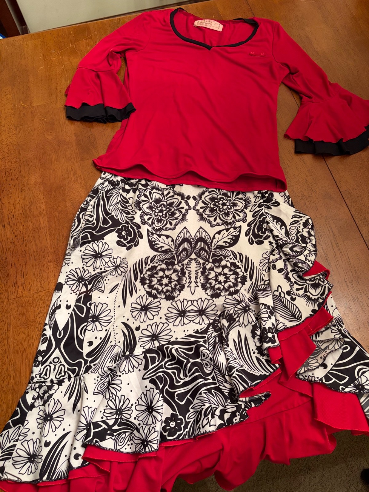 Authentic Hard To Find Disney Cast Member Uniform Top and Skirt Set Authentic Hard To Find Disney Cast Member Uniform Top and Skirt Set